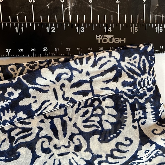 Truth  size large blue & white print lined wide slit leg pants front wrap look - Picture 7 of 16